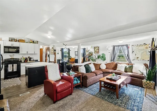 Photo 3 of Single family home for sale at 24255 44th Street, Bloomingdale, MI 49026 | MLS# 70554868 | Listing updated on 2026-09-14