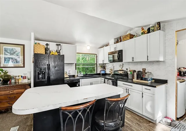Photo 4 of Single family home for sale at 24255 44th Street, Bloomingdale, MI 49026 | MLS# 70554868 | Listing updated on 2026-09-14