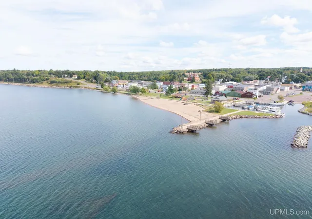 Photo 3 of Condo for sale at (unit N 5)   105 Front St, L'anse, MI 49946 | MLS# 50210860 | Listing updated on 2026-09-24