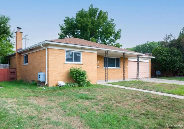 Photo 2 of Single family home for sale at 28542 Grobbel Ave, Warren, MI 48092 2334 | MLS# 61023379 | Listing updated on 2026-10-19