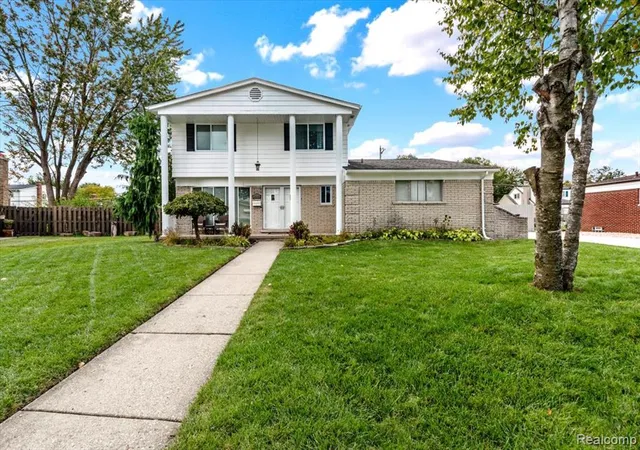 Photo 1 of Single family home for sale at 36319 Travis Dr, Sterling Heights, MI 48312 | MLS# 61033135 | Listing updated on 2026-10-10