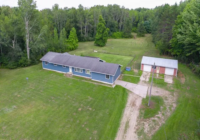 Photo 3 of Single family home for sale at 3664 N Geneva Rd, Coleman, MI 48618 | MLS# 50221410 | Listing updated on 2026-09-14
