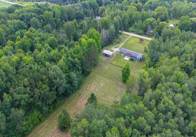 Photo 4 of Single family home for sale at 3664 N Geneva Rd, Coleman, MI 48618 | MLS# 50221410 | Listing updated on 2026-09-14