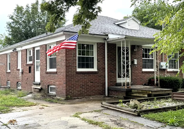 Photo 1 of Single family home for sale at 546 Northwestern Dr, Adrian, MI 49221 | MLS# 70554184 | Listing updated on 2026-09-10
