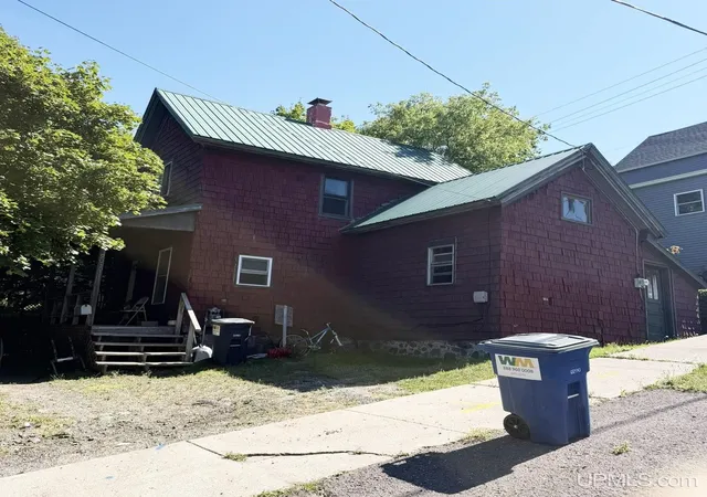 Single family home for sale at 901 Jasper Ave, Houghton, MI 49931 | MLS# 50221168