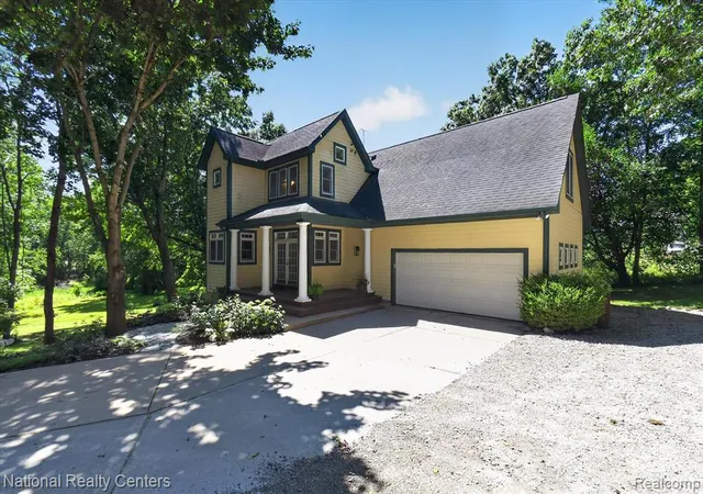 Photo 2 of Single family home for sale at 15771 Cavanaugh Lake Rd, Chelsea, MI 48118 | MLS# 61025768 | Listing updated on 2026-09-12