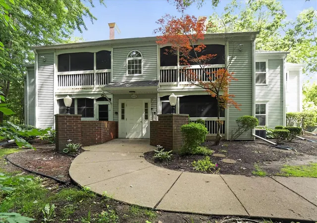 Photo 1 of Condo for sale at 609 Curzon Ct #203, Howell, MI 48843 | MLS# 70545649 | Listing updated on 2026-10-28