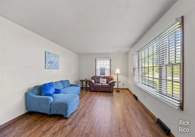 Photo 3 of Single family home for sale at 5434 Edgelawn Dr, Grand Rapids, MI 49508 | MLS# 70548811 | Listing updated on 2026-09-08