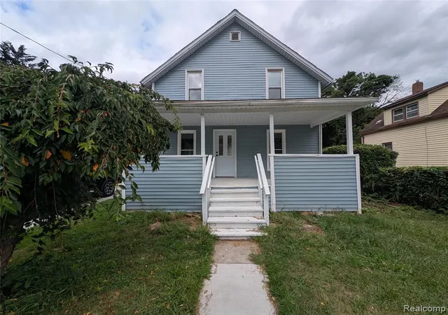 Photo 2 of Single family home for sale at 17 Oriley St, Pontiac, MI 48342 3123 | MLS# 61024539 | Listing updated on 2026-09-01