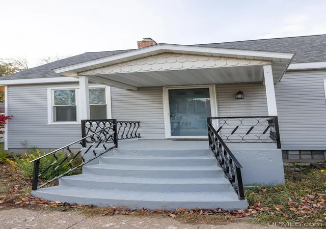 Photo 2 of Single family home for sale at 47 Midway Dr, Negaunee, MI 49866 | MLS# 50224415 | Listing updated on 2026-10-09