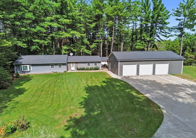Photo 1 of Single family home for sale at 1019 E M 55 Rd, West Branch, MI 48661 | MLS# 50222498 | Listing updated on 2026-10-15