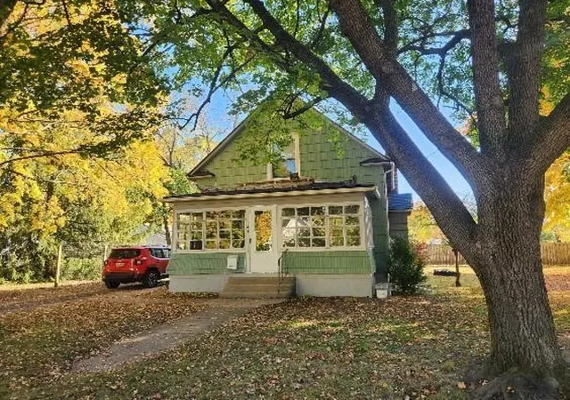 Photo 1 of Single family home for sale at 43 W Willard, Battle Creek, MI 49037 | MLS# 70551422 | Listing updated on 2026-09-15