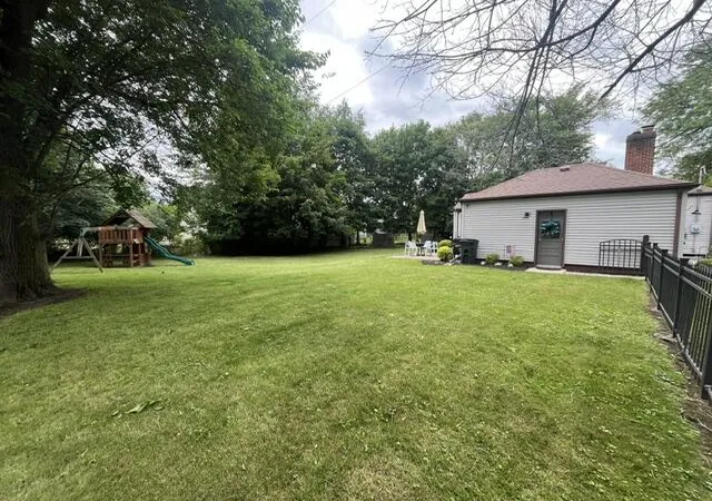 Photo 3 of Single family home for sale at 1038 S Wisner St, Jackson, MI 49203 | MLS# 70554491 | Listing updated on 2026-09-12