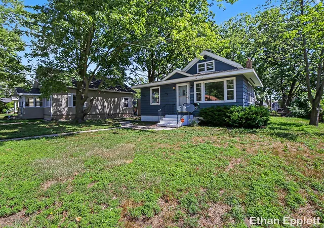 Photo 3 of Single family home for sale at 1532 Leahy St, Muskegon, MI 49442 | MLS# 70555582 | Listing updated on 2026-09-14