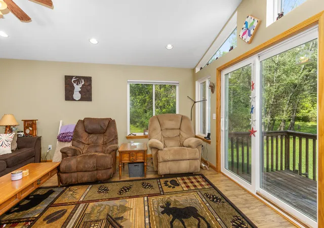 Photo 4 of Single family home for sale at 9622 River Bnd Dr, Evart, MI 49631 | MLS# 70538937 | Listing updated on 2026-09-09