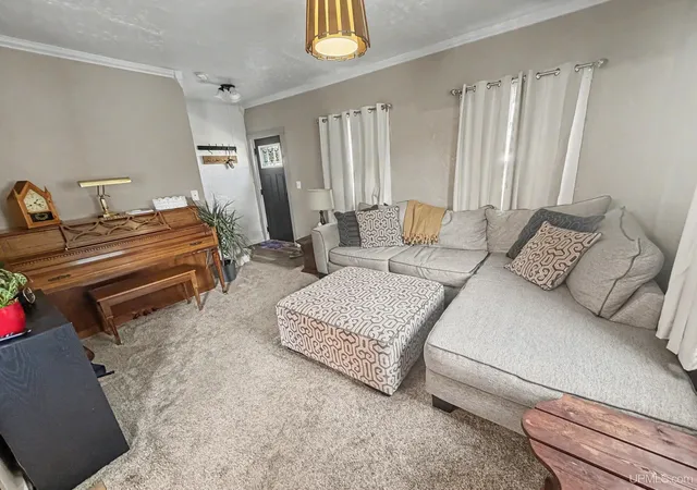 Photo 4 of Single family home for sale at 213 W Brown St, Iron Mountain, MI 49801 | MLS# 50220848 | Listing updated on 2026-09-04