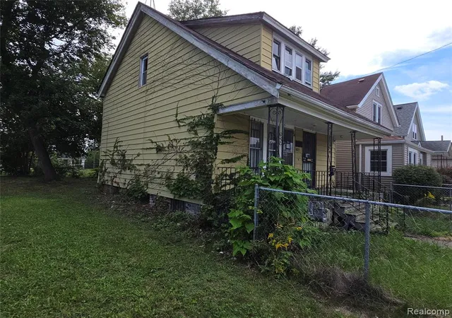 Photo 2 of Single family home for sale at 9372 Jameson St, Detroit, MI 48214 | MLS# 61029219 | Listing updated on 2026-09-11