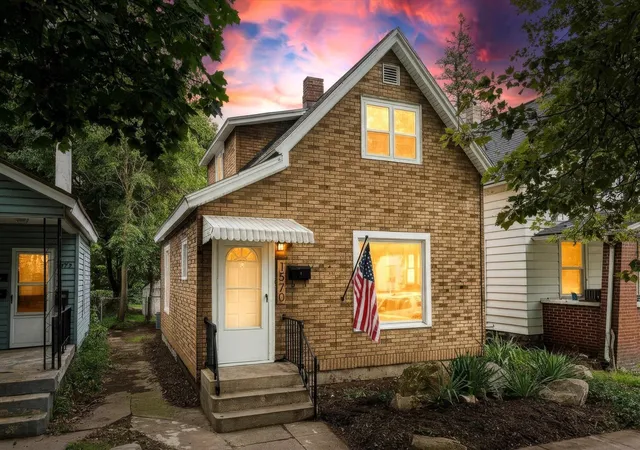 Photo 1 of Sale Pending at 1570 Quarry Ave, Grand Rapids, MI 49504 | MLS# 70559301 | Listing updated on 2026-10-12