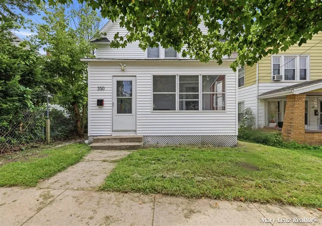Photo 2 of Sale Pending at 350 Page St, Grand Rapids, MI 49505 | MLS# 70557631 | Listing updated on 2026-09-14