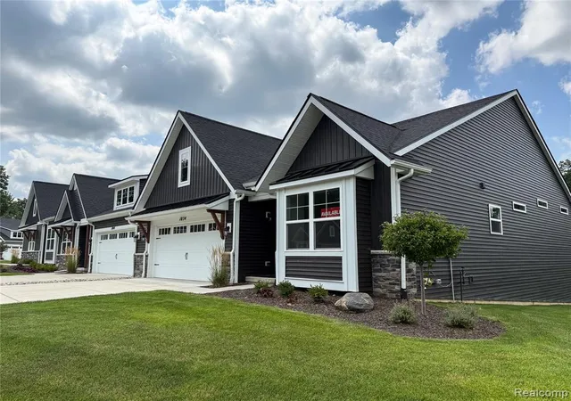 Photo 2 of Condo for sale at 1034 Camellia Cir #46, Howell, MI 48843 9256 | MLS# 60276088 | Listing updated on 2026-09-04