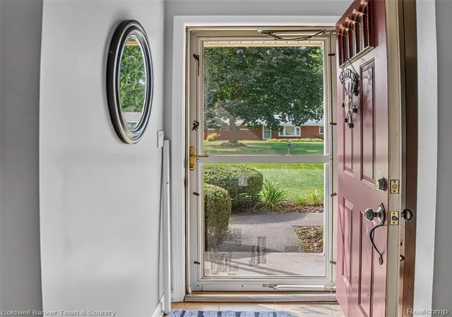 Photo 3 of Single family home for sale at 6282 Peach Dr, Clarkston, MI 48346 | MLS# 61025967 | Listing updated on 2026-09-16