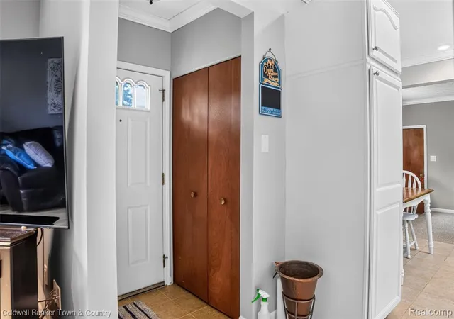 Photo 4 of Single family home for sale at 6282 Peach Dr, Clarkston, MI 48346 | MLS# 61025967 | Listing updated on 2026-09-16