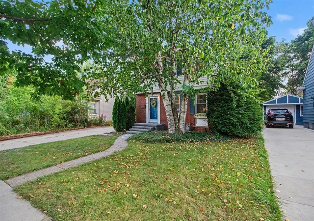 Photo 3 of Single family home for sale at 2011 Miller Ave, Ann Arbor, MI 48103 | MLS# 70555415 | Listing updated on 2026-09-11