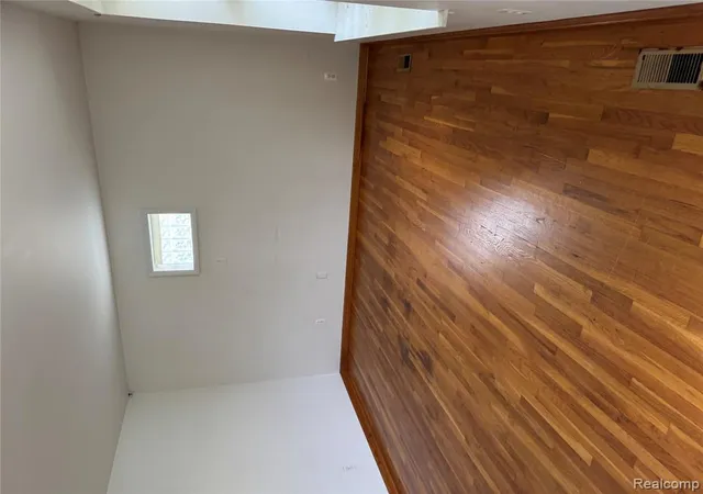 Photo 3 of Condo for sale at 10110 Great Oaks Cir #178, Clinton Township, MI 48036 | MLS# 61036378 | Listing updated on 2026-10-10