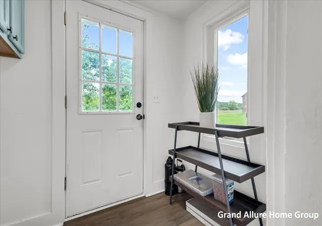 Photo 3 of Single family home for sale at 5119 18 Mile Rd, Cedar Springs, MI 49319 | MLS# 70557388 | Listing updated on 2026-09-09