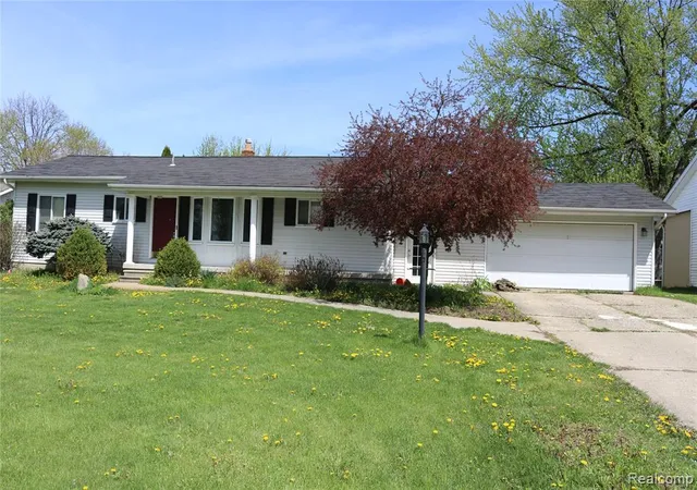 Photo 1 of Single family home for sale at 1073 Sarah St, Grand Blanc, MI 48439 8931 | MLS# 60987530 | Listing updated on 2026-09-27