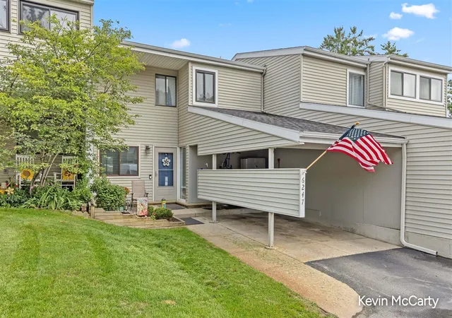 Photo 2 of Sale Pending at 6247 Acropolis Dr #29, Grand Rapids, MI 49546 | MLS# 70555878 | Listing updated on 2026-09-08