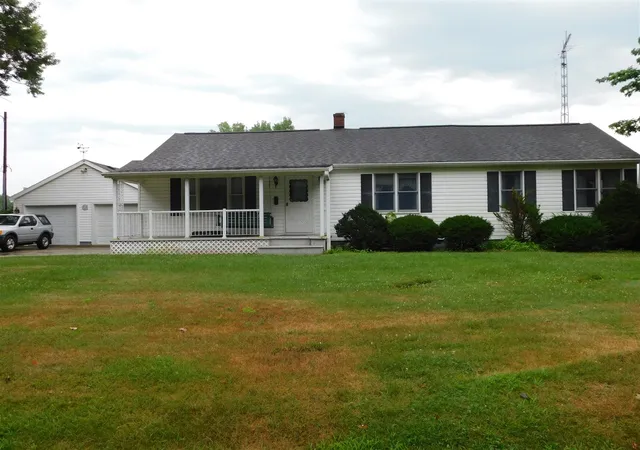Photo 1 of Single family home for sale at 6125 W X Y Ave, Schoolcraft, MI 49087 | MLS# 70537761 | Listing updated on 2026-09-08