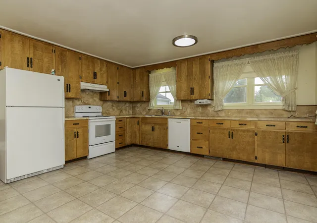 Photo 3 of Single family home for sale at 6125 W X Y Ave, Schoolcraft, MI 49087 | MLS# 70537761 | Listing updated on 2026-09-08