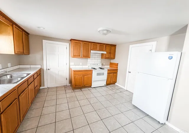 Photo 2 of Single family home for sale at 5085 N Catherine St, Bay City, MI 48706 | MLS# 50221882 | Listing updated on 2026-10-21