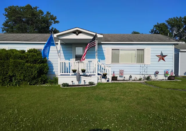 Single family home for sale at 5637 Lincoln Rd, Standish, MI 48658 | MLS# 50223712