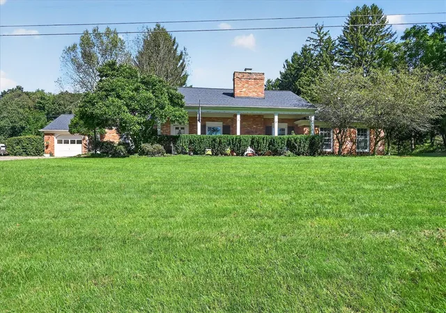 Photo 1 of Single family home for sale at 17401 G Dr, Marshall, MI 49068 | MLS# 70559681 | Listing updated on 2026-10-04