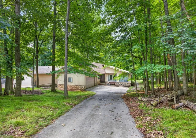 Photo 1 of Single family home for sale at 9855 Golf Port Dr, Canadian Lakes, MI 49346 | MLS# 70557323 | Listing updated on 2026-09-15