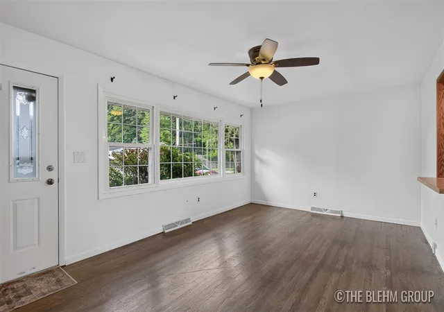 Photo 3 of Single family home for sale at 2523 44th Street, Wyoming, MI 49519 | MLS# 70558009 | Listing updated on 2026-09-16