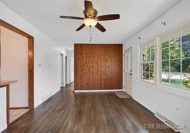 Photo 4 of Single family home for sale at 2523 44th Street, Wyoming, MI 49519 | MLS# 70558009 | Listing updated on 2026-09-16