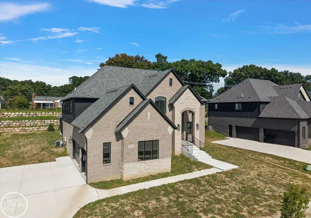 Photo 3 of Sale Pending at 3479 Forster Ln #Lot 19, Shelby Township, MI 48316 | MLS# 50222262 | Listing updated on 2026-10-07