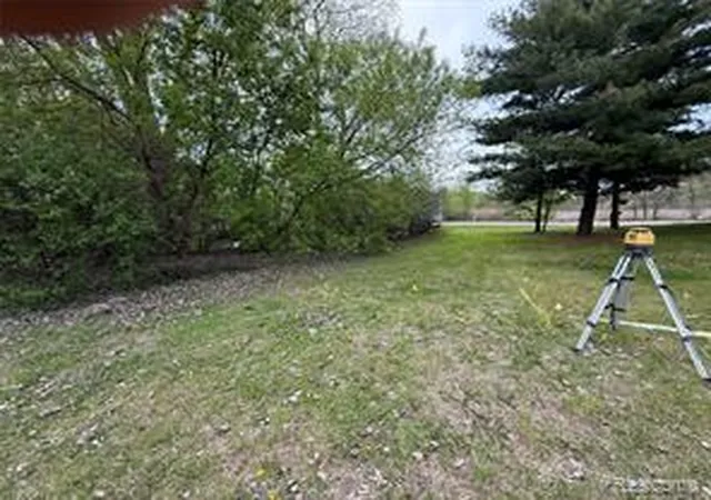 Photo 3 of Land for sale at 59 Lochaven Rd, Waterford, MI 48327 3841 | MLS# 61008103 | Listing updated on 2026-10-01