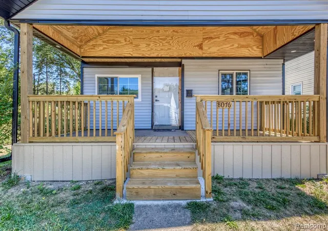 Photo 2 of Single family home for sale at 8076 Stahelin Ave, Detroit, MI 48228 | MLS# 61025894 | Listing updated on 2026-09-04