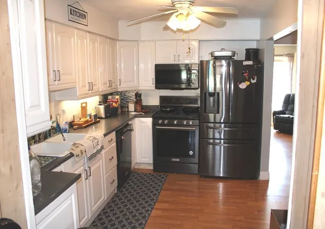 Photo 4 of Single family home for sale at 1749 Lake Dr, Harrison, MI 48625 | MLS# 50221243 | Listing updated on 2026-09-09