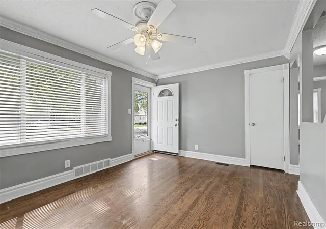 Photo 4 of Sale Pending at 1646 Mill St, Lincoln Park, MI 48146 2361 | MLS# 61025922 | Listing updated on 2026-09-05