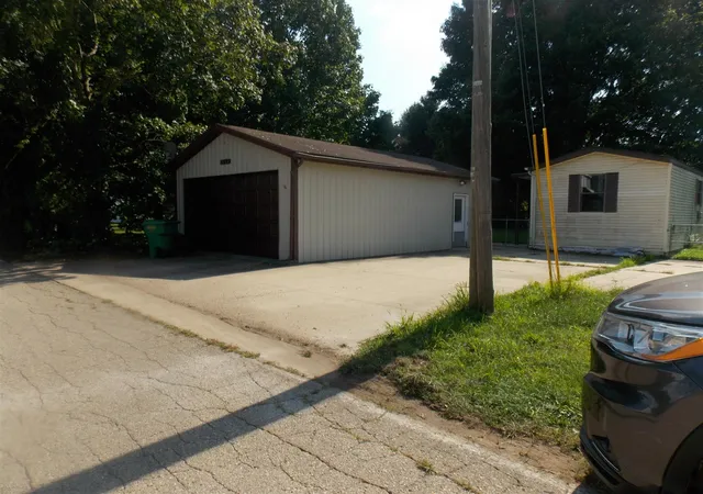 Photo 1 of Single family home for sale at 1168 Shady Shores Dr, Niles, MI 49120 | MLS# 70555326 | Listing updated on 2026-09-10