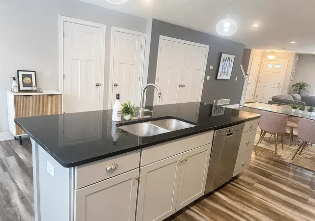 Listing Photo 4 - Condo for sale in building located at 6919 Myers Lake Ave, Rockford, MI 49341-7789 - Unit #9