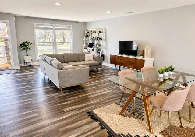 Listing Photo 5 - Condo for sale in building located at 6919 Myers Lake Ave, Rockford, MI 49341-7789 - Unit #9