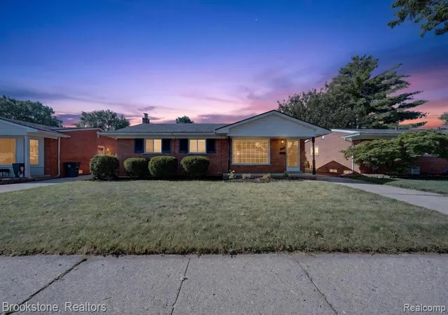 Photo 1 of Single family home for sale at 4940 Stanley Ave, Warren, MI 48092 | MLS# 61033818 | Listing updated on 2026-09-27