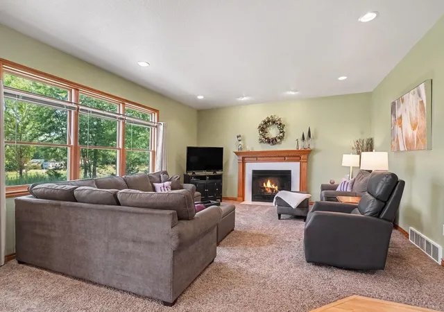 Photo 3 of Single family home for sale at 1372 Jaybe Ct, Essexville, MI 48732 | MLS# 50220185 | Listing updated on 2026-09-24