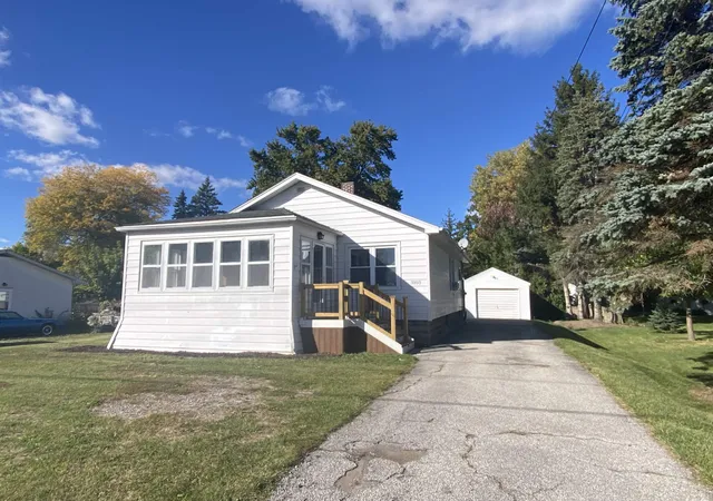 Photo 1 of Single family home for sale at 3103 E Fisher Rd, Bay City, MI 48706 | MLS# 50223904 | Listing updated on 2026-10-13
